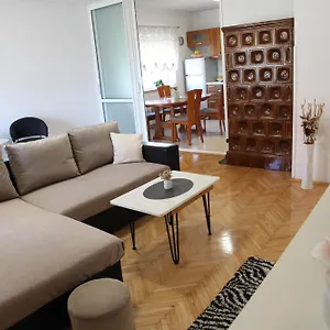 Apartments Kresan Maison d'hôtes